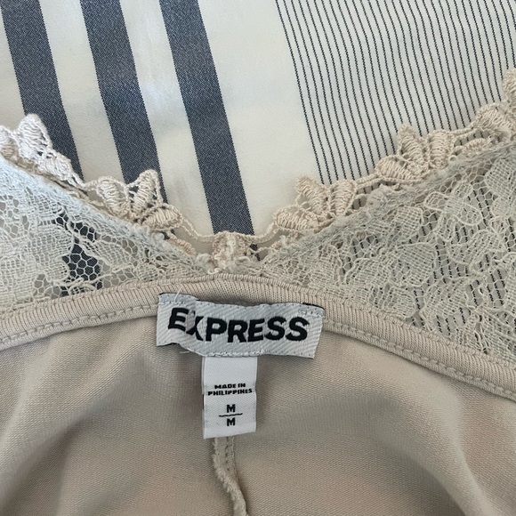 Women lace shirt - Picture 3 of 3